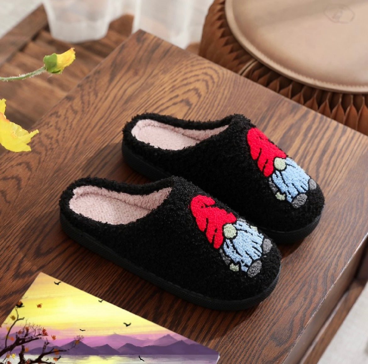 Gnome Fuzzy Slippers (Black)